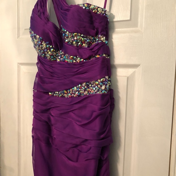 Flirt Prom Sequin Gown w/ Single Sleeve - Picture 3 of 5